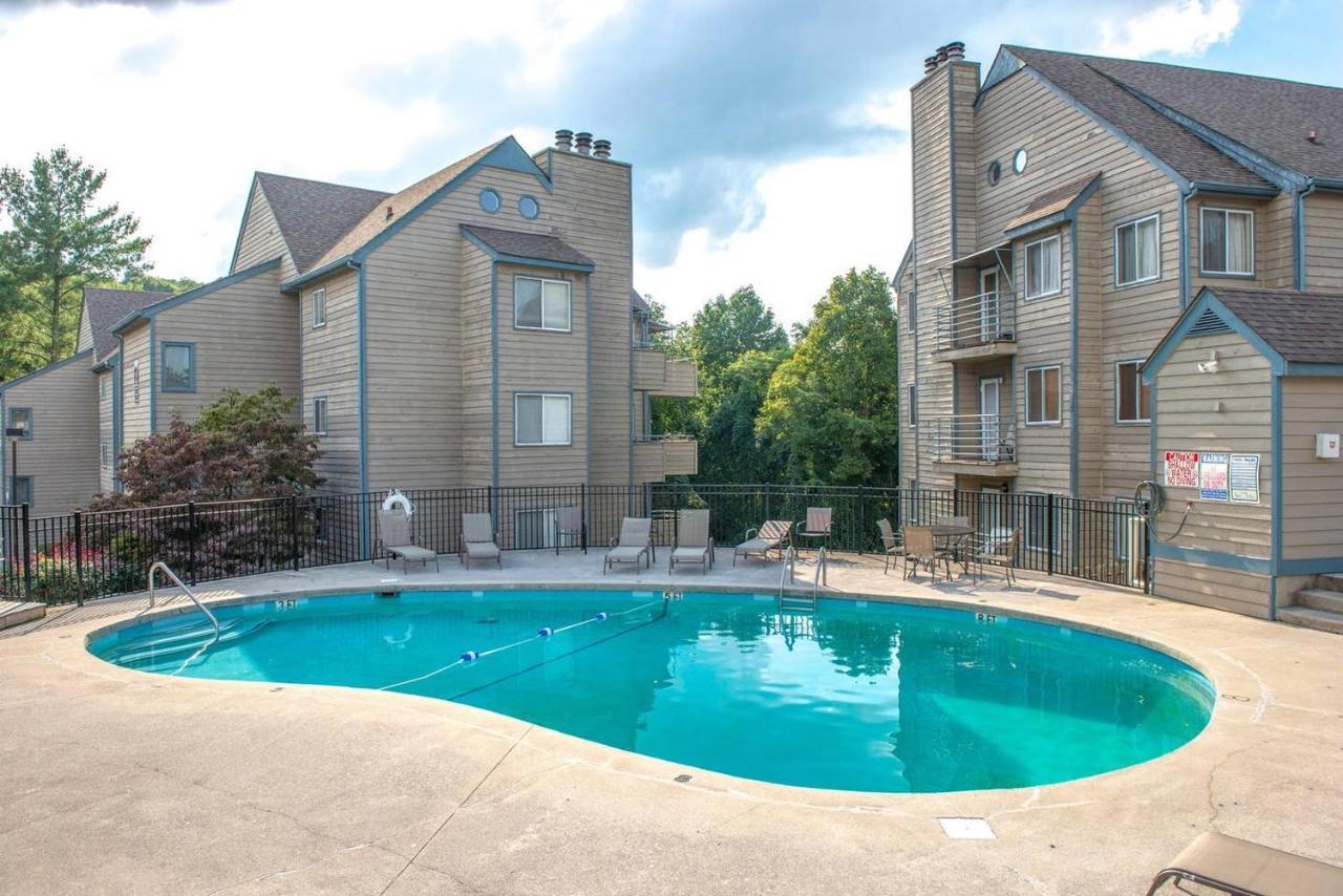 Sky High Views!!-Peak Mountaintop-Outdoor Pool-Close To Downtown-Private Balcony-Wifi-Cable Gatlinburg Eksteriør billede