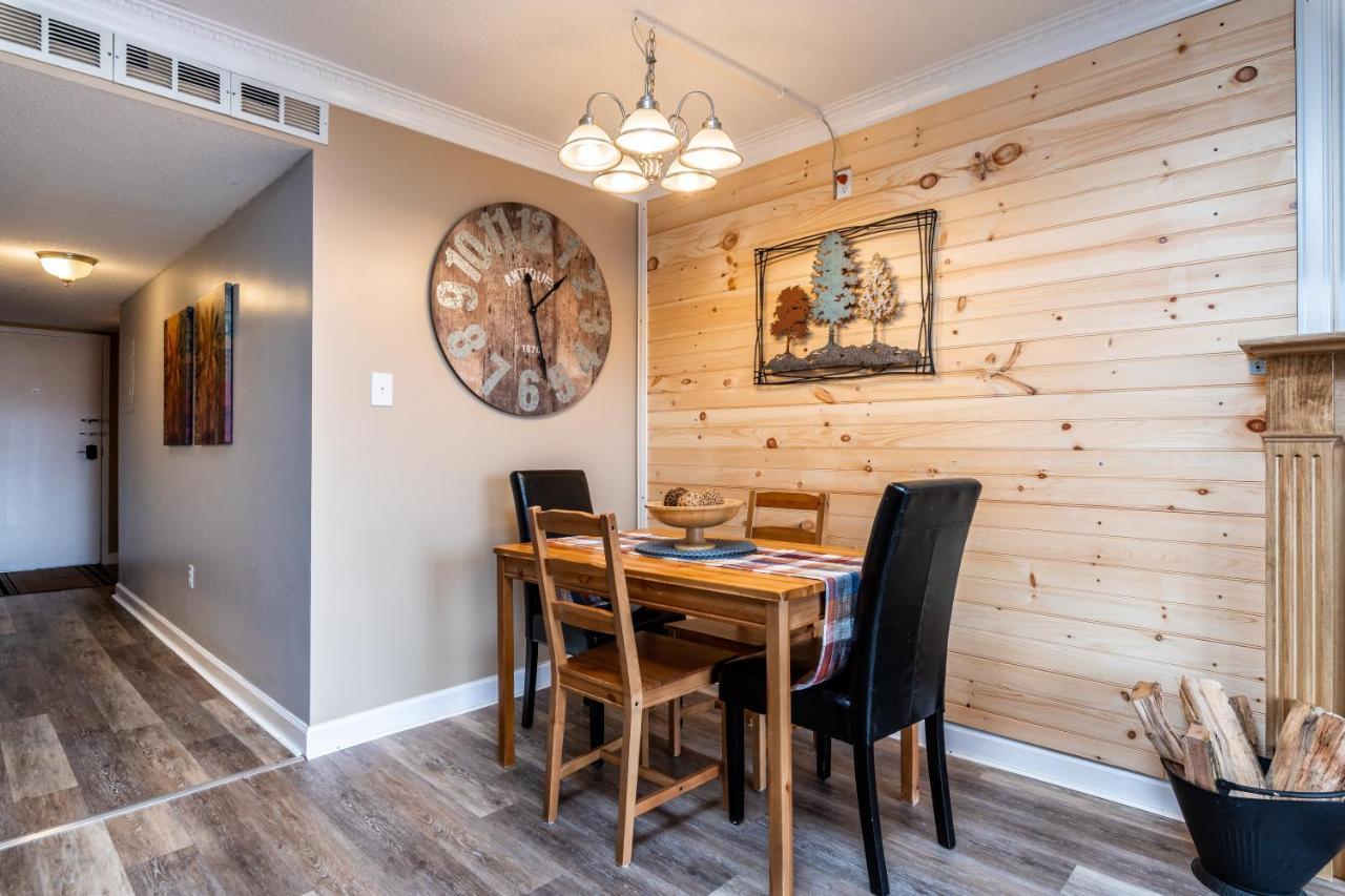 Sky High Views!!-Peak Mountaintop-Outdoor Pool-Close To Downtown-Private Balcony-Wifi-Cable Gatlinburg Eksteriør billede